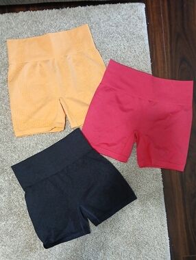 High-Waist Women’s Seamless Bike Shorts – Pink, Orange, Black